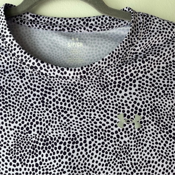 Under Armour S Loose Fit Black White Dot Print Tee Shirt Activewear Top - Picture 2 of 10